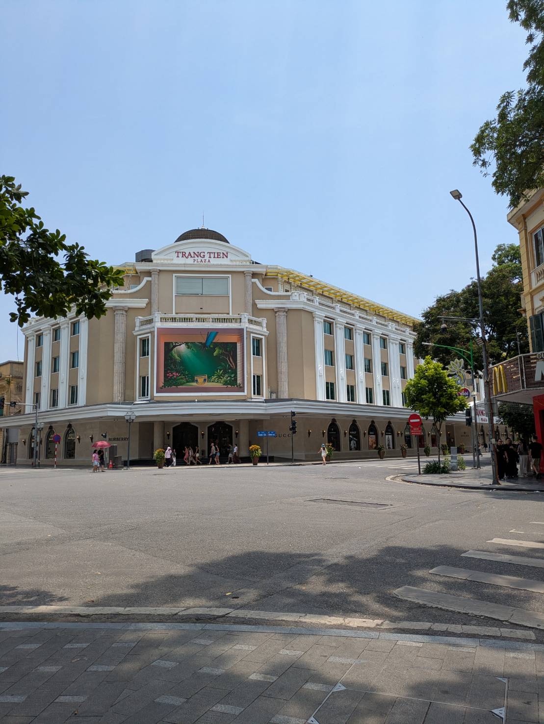 Trang Tien Plaza